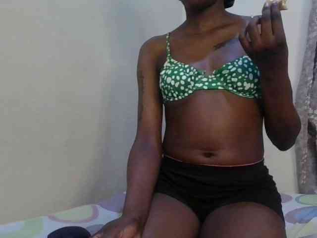 Girlnextdoor8 webcam