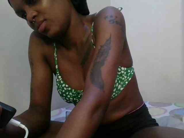 Girlnextdoor8 webcam