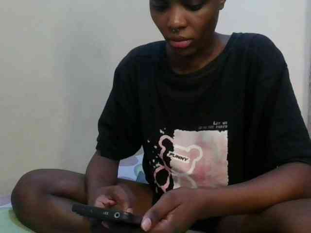 Girlnextdoor8 webcam