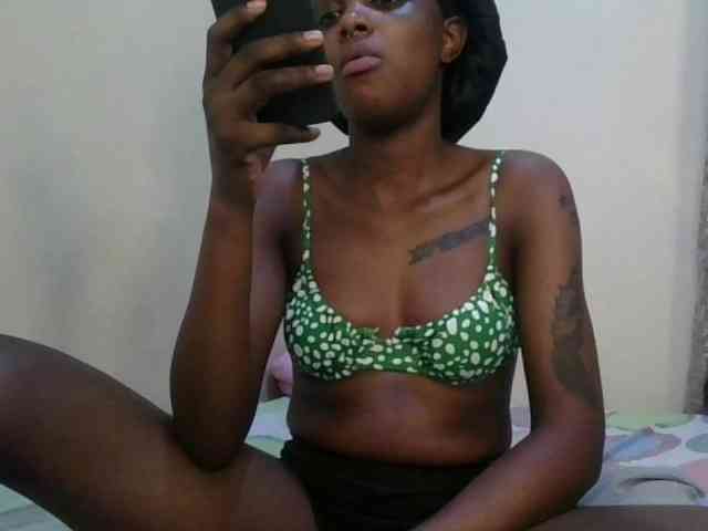 Girlnextdoor8 webcam