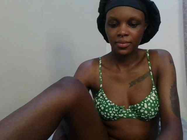 Girlnextdoor8 webcam