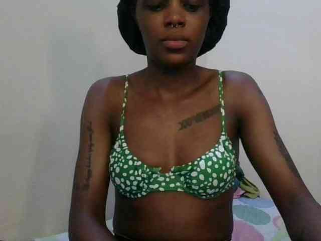 Girlnextdoor8 webcam