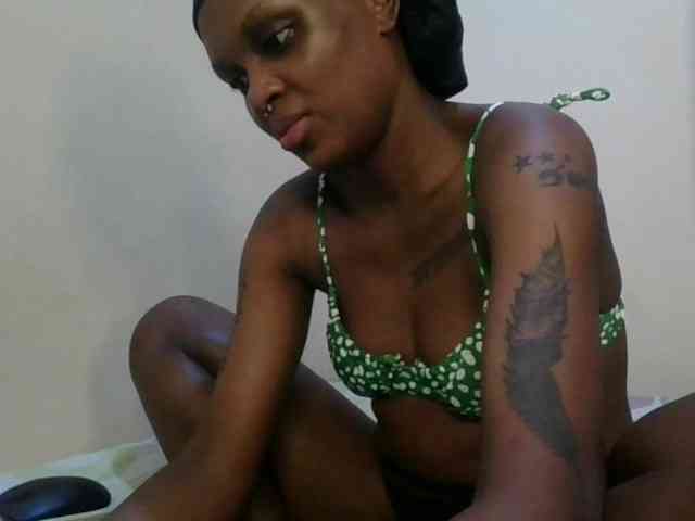 Girlnextdoor8 webcam