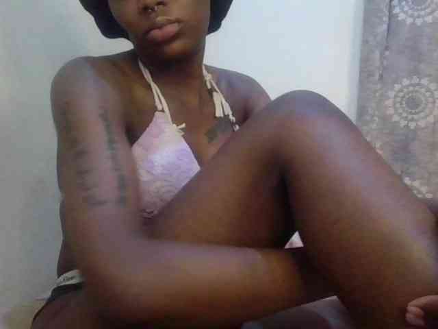 Girlnextdoor8 webcam