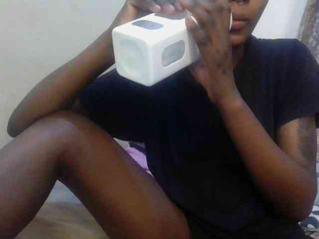 Girlnextdoor8 webcam