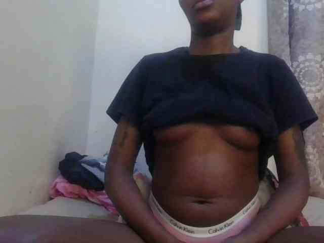 Girlnextdoor8 webcam