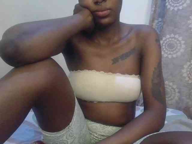 Girlnextdoor8 webcam