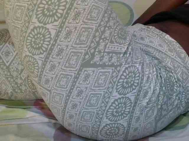 Girlnextdoor8 webcam