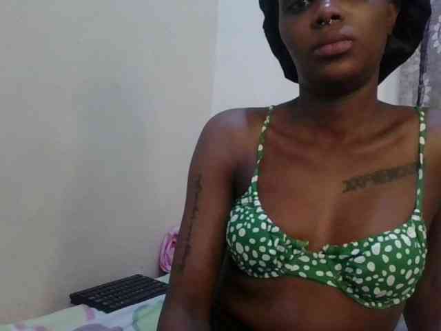 Girlnextdoor8 webcam