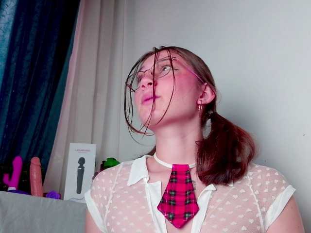 MilaFyre webcam bongacams model stream image