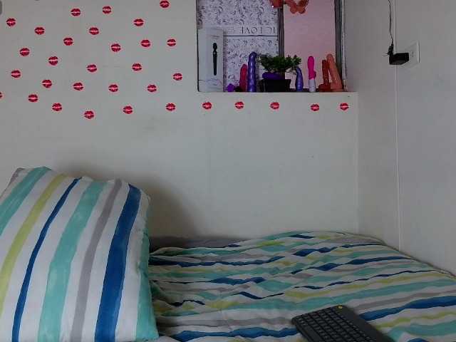 MilaFyre's BongaCams show and profile