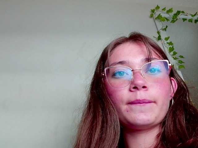 MilaFyre webcam bongacams model stream image