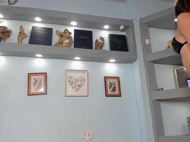 JessicaPlay's BongaCams show and profile