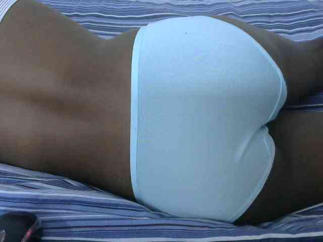 Nicepussy Live Webcam on BongaCams