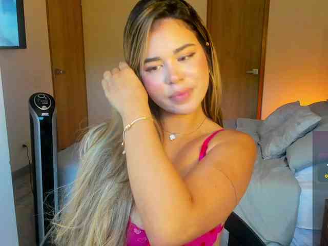 sophiazilla webcam