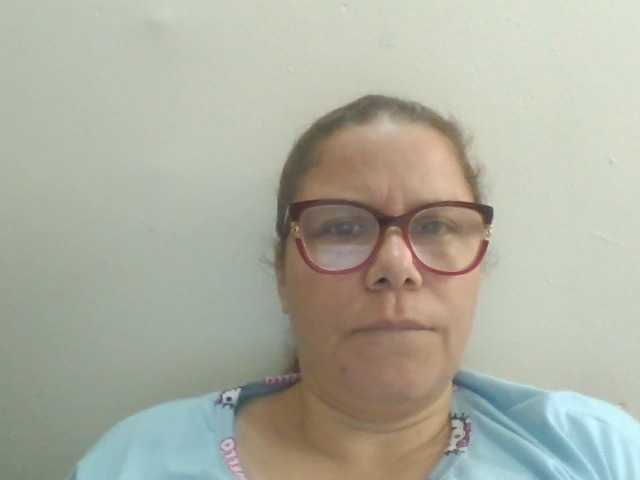 lucianamaster's BongaCams show and profile