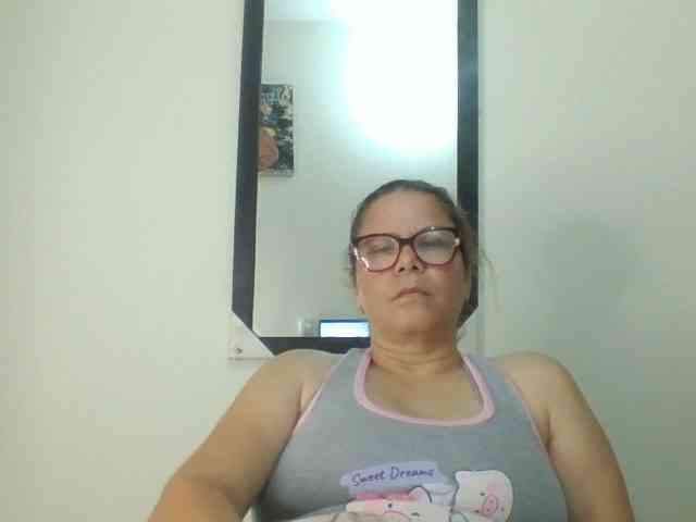 lucianamaster webcam