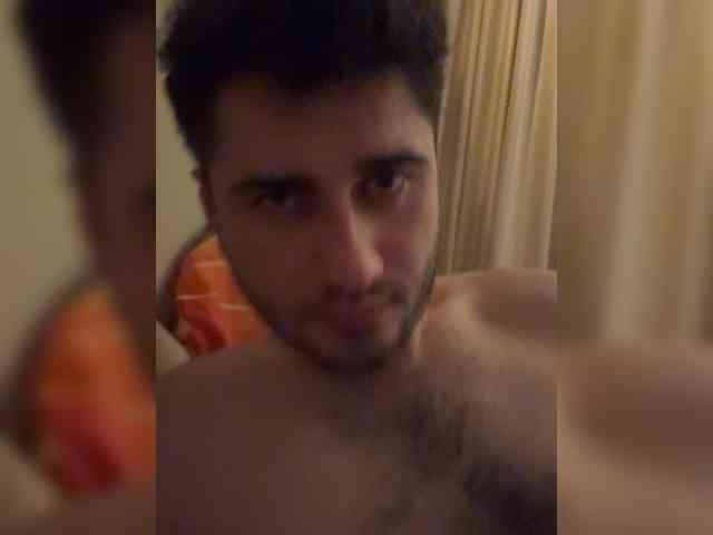 Jarikc Live Webcam on BongaCams