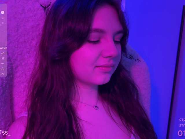 -FoxAlisa-'s BongaCams show and profile