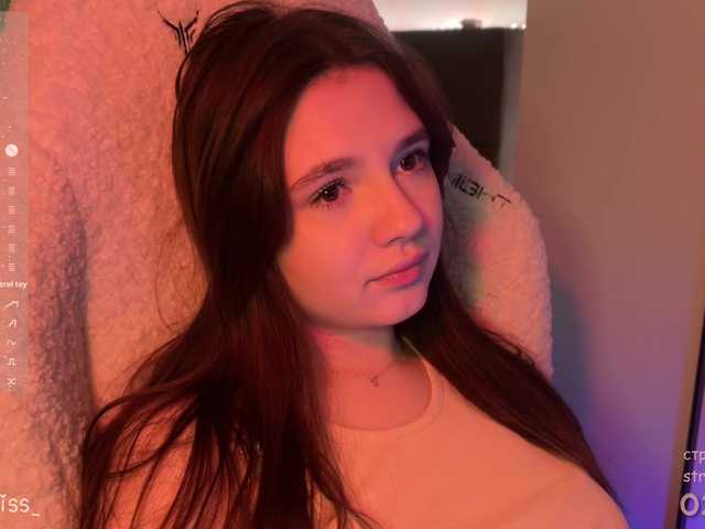 -FoxAlisa-'s BongaCams show and profile