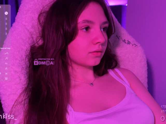 -FoxAlisa-'s BongaCams show and profile