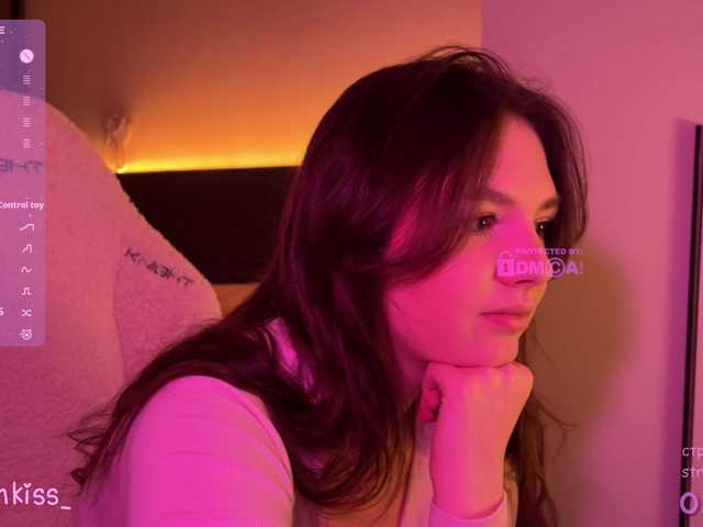 -FoxAlisa-'s BongaCams show and profile