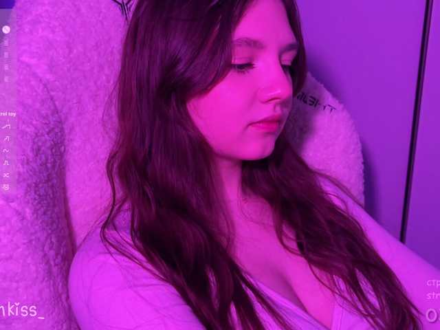 -FoxAlisa-'s BongaCams show and profile