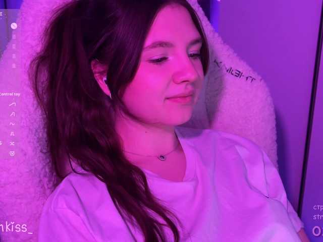 -FoxAlisa-'s BongaCams show and profile