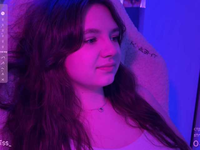 -FoxAlisa-'s BongaCams show and profile