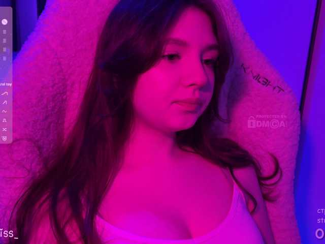 -FoxAlisa-'s BongaCams show and profile