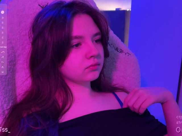 -FoxAlisa-'s BongaCams show and profile