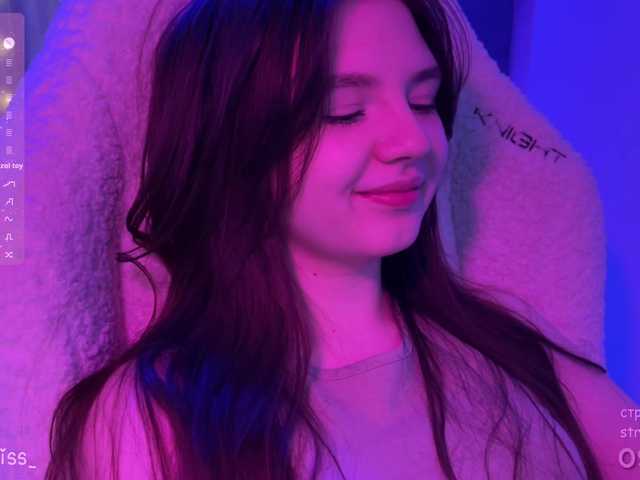 -FoxAlisa-'s BongaCams show and profile