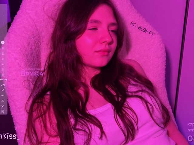 -FoxAlisa-'s BongaCams show and profile