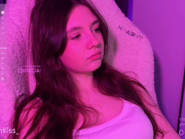 -FoxAlisa-'s BongaCams show and profile