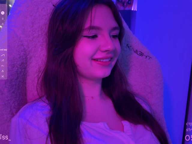 -FoxAlisa-'s BongaCams show and profile