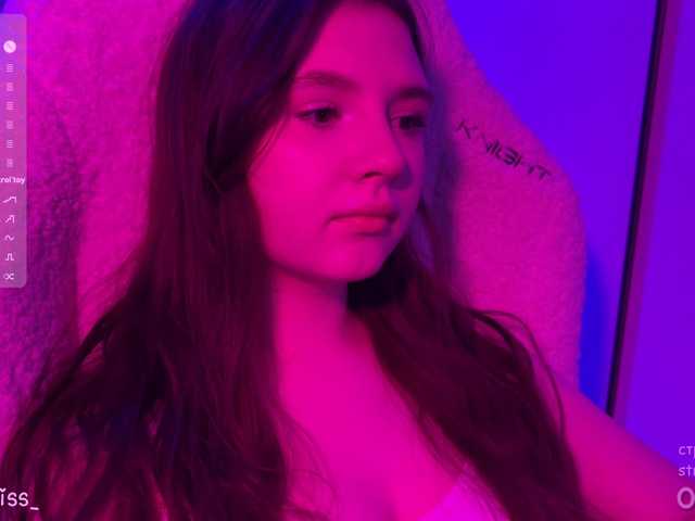 -FoxAlisa-'s BongaCams show and profile