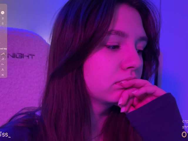 -FoxAlisa-'s BongaCams show and profile