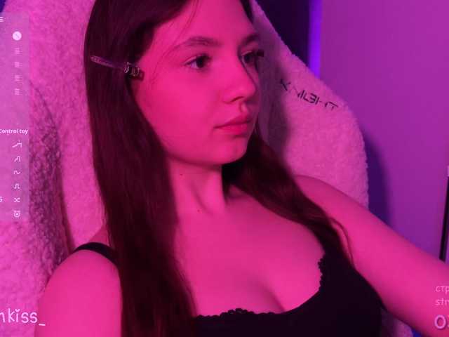 -FoxAlisa-'s BongaCams show and profile