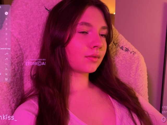 -FoxAlisa-'s BongaCams show and profile