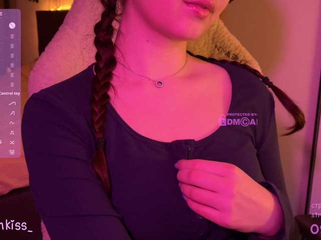 -FoxAlisa-'s BongaCams show and profile