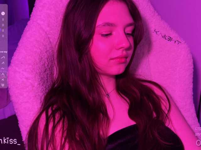 -FoxAlisa-'s BongaCams show and profile