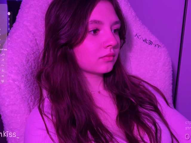 -FoxAlisa-'s BongaCams show and profile