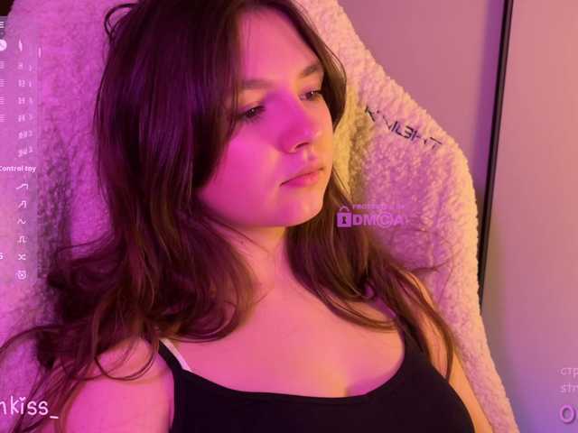 -FoxAlisa-'s BongaCams show and profile