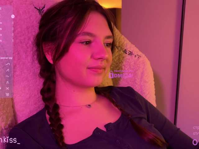 -FoxAlisa-'s BongaCams show and profile