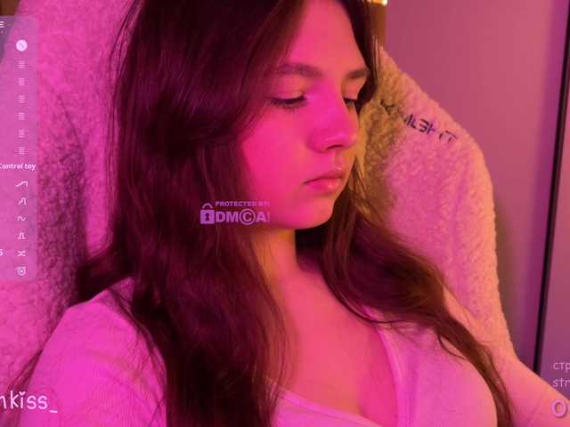 -FoxAlisa-'s BongaCams show and profile