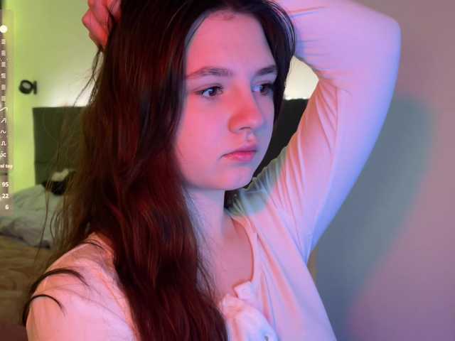 -FoxAlisa-'s BongaCams show and profile