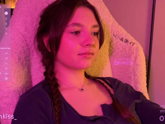 -FoxAlisa-'s BongaCams show and profile