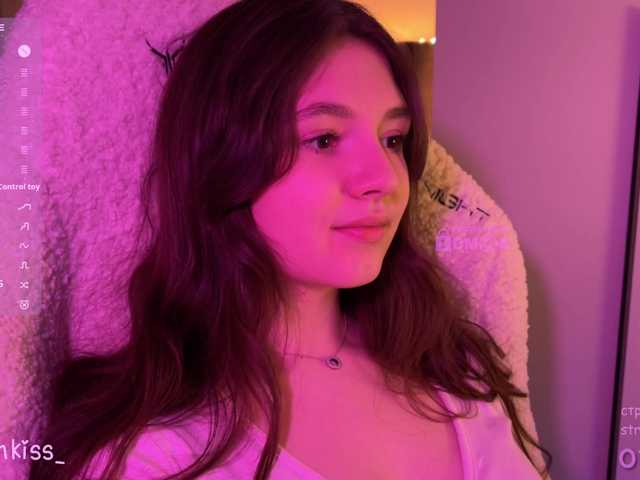 -FoxAlisa-'s BongaCams show and profile