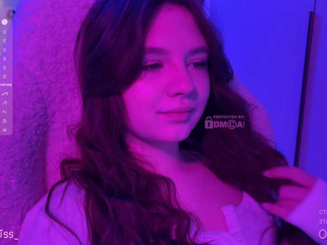 -FoxAlisa-'s BongaCams show and profile