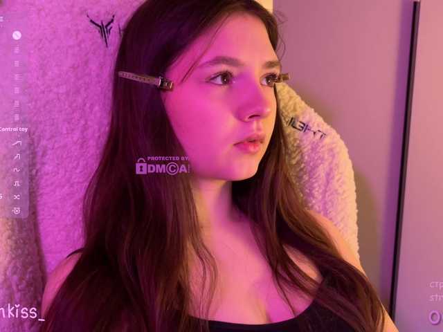 -FoxAlisa-'s BongaCams show and profile